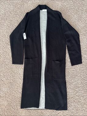 Aritzia Babaton “Lance” Cardigan